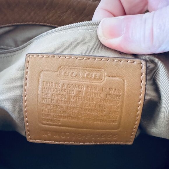 Vintage Coach Signature Hobo Bag Ivory Tan Leather Trim Y2K F11666 - Picture 3 of 15